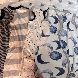 Set of 4 Burt’s Bees Beekeeper in Sz Large, 12-18 month